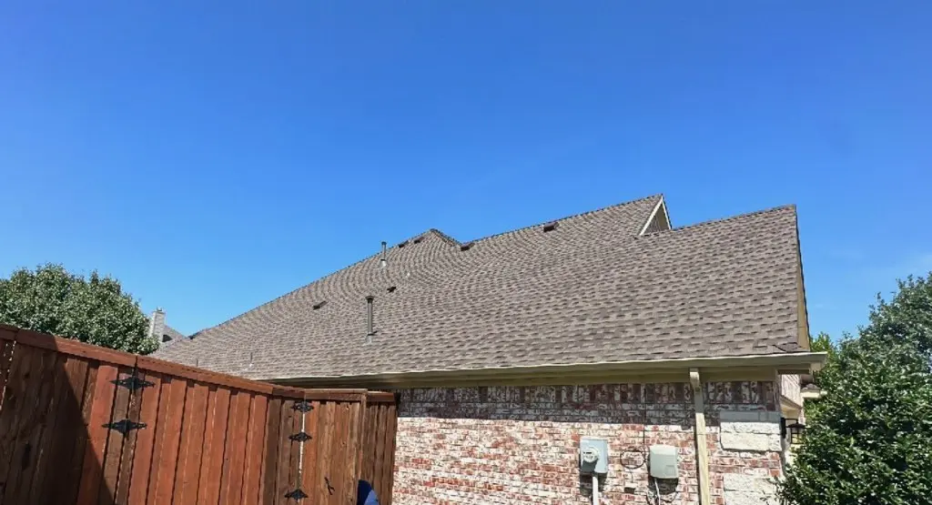 Completed roof replacement project in Buena Vista